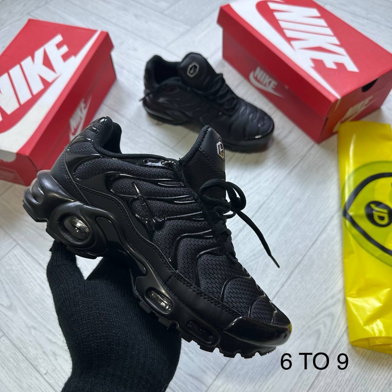 💥NIK AIR MAX 95 SHOES SIZES    MENTIONED ON THE PHOTO to1012