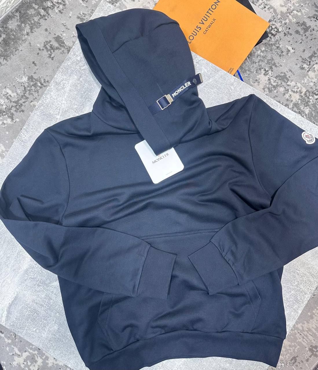 Moncle Hoodie aj0409