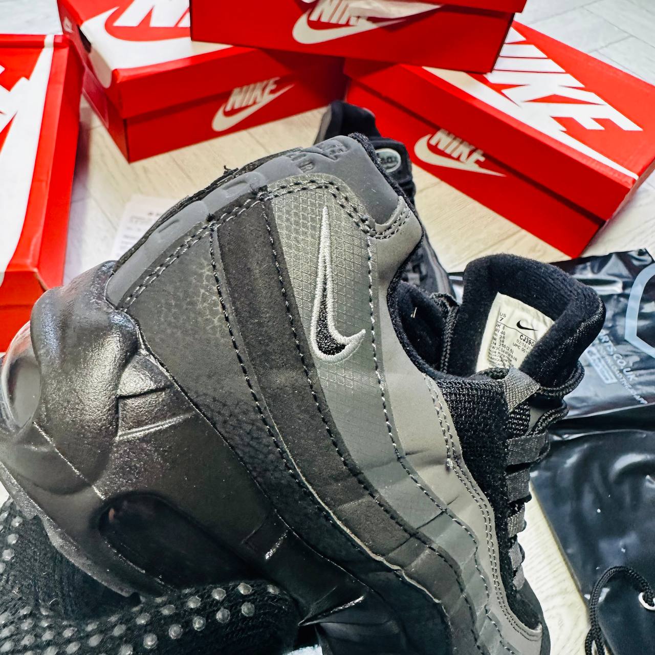 NIK AIR MAX 95 SHOES to0409
