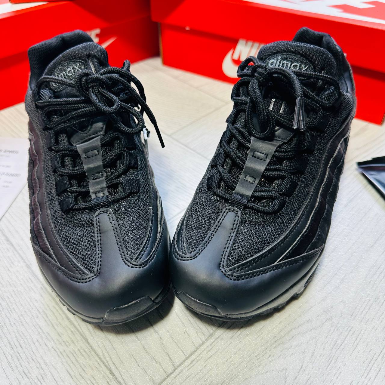 NIK AIR MAX 95 SHOES to0409