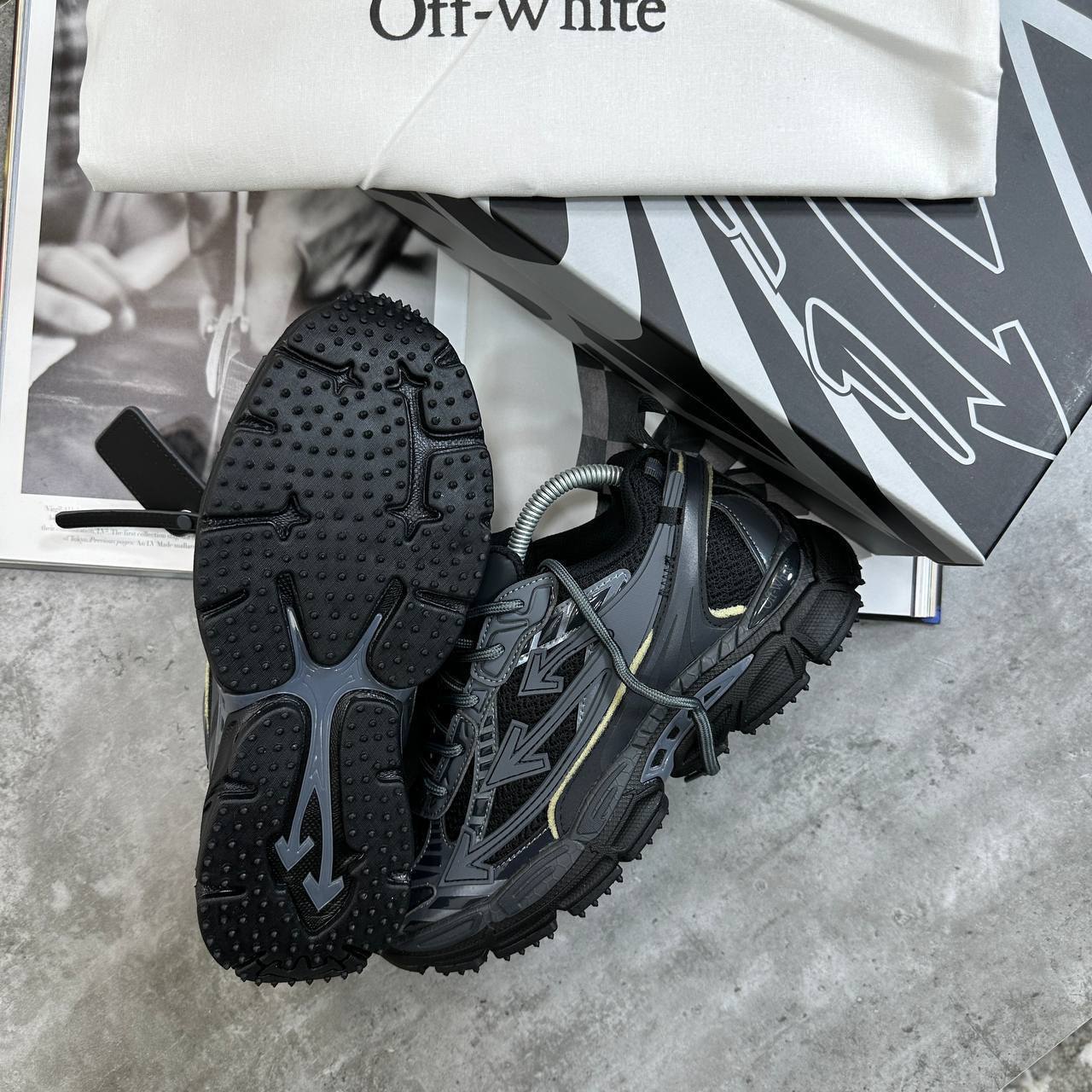 Superclo quality Off whit trainers ha3105
