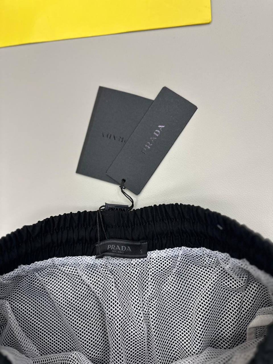 PRAD T-shirts or Shorts su3105