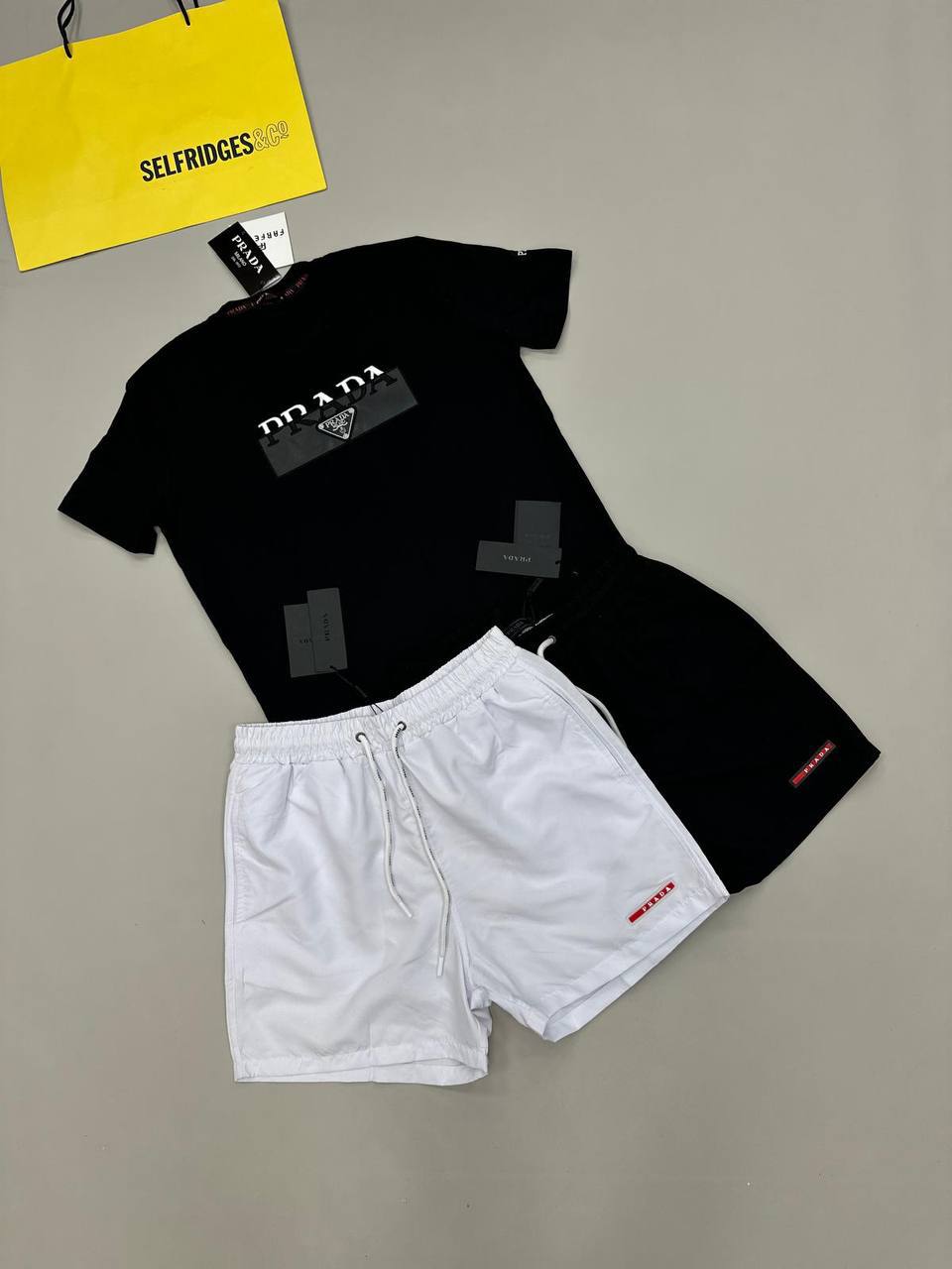 PRAD T-shirts or Shorts su3105