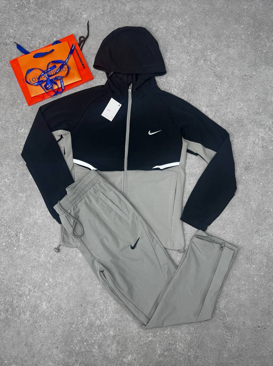 Nik tracksuits na0709