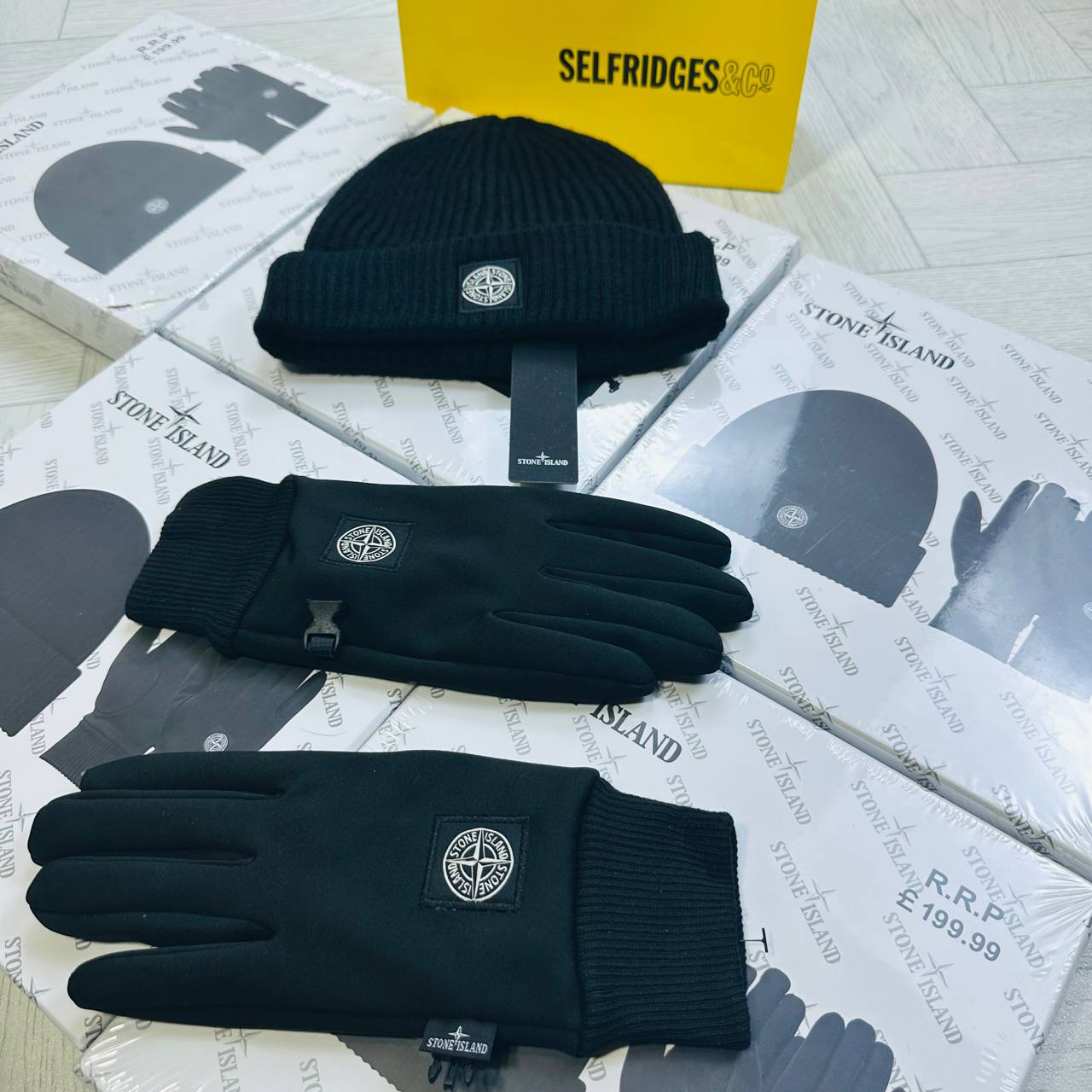 STON ISLAND HAD AND GlOVES 🧤 SET to1812