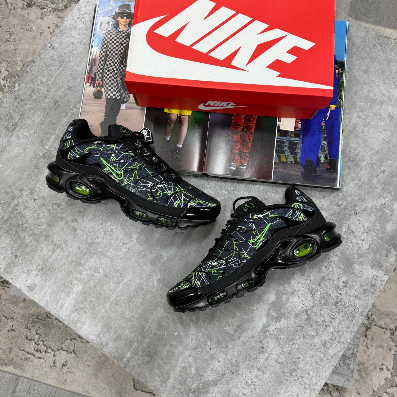 SUPER CLON NIK TNS jay2504