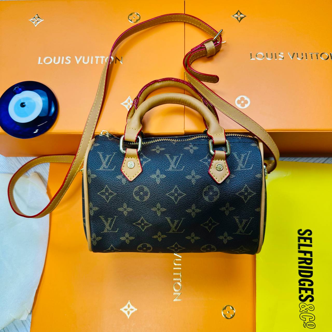 LVE LEATHER LADIES HAND BAG WIHT BOX to1812