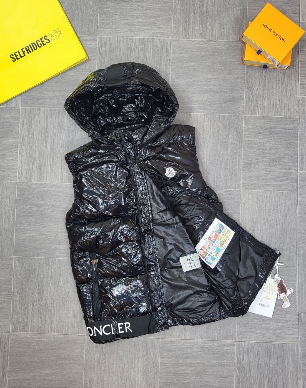 QUALITY MONCLE BODYWARMAR ak2012