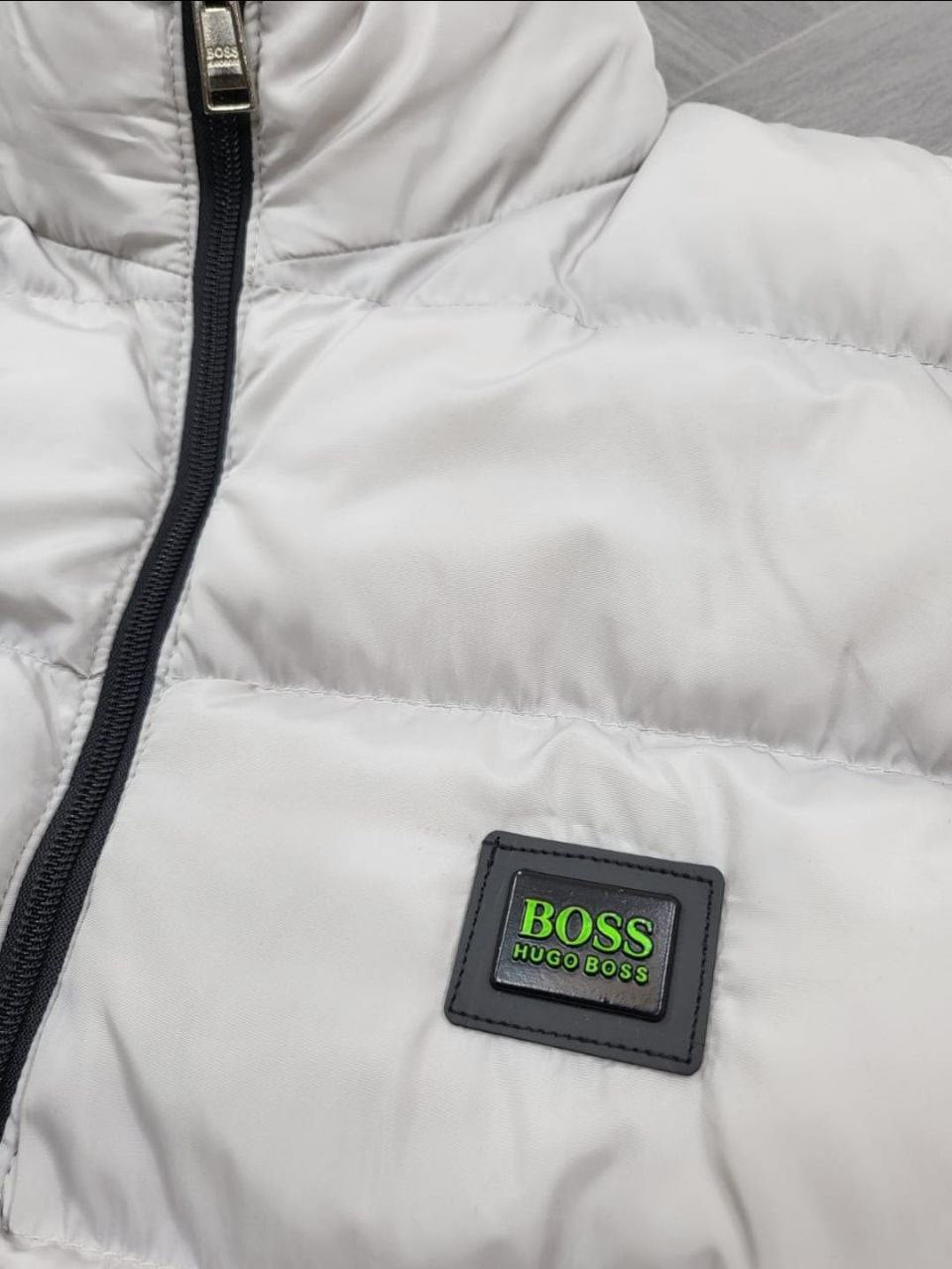QUALITY HUG BOSS GILET ak0906