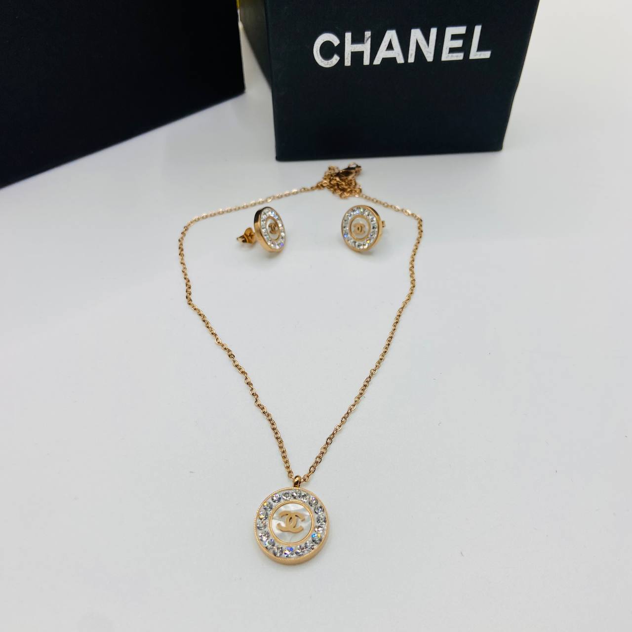 Chanl earings and necklace set with packaging to1809