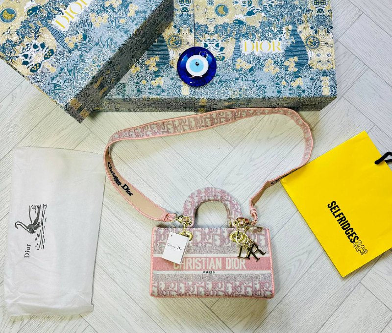 CHRISTIAN DOR BAG WHIT BOX to2012