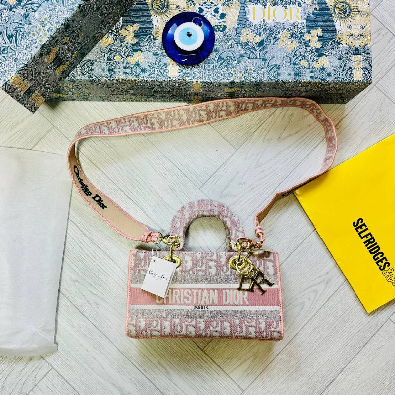 CHRISTIAN DOR BAG WHIT BOX to2012