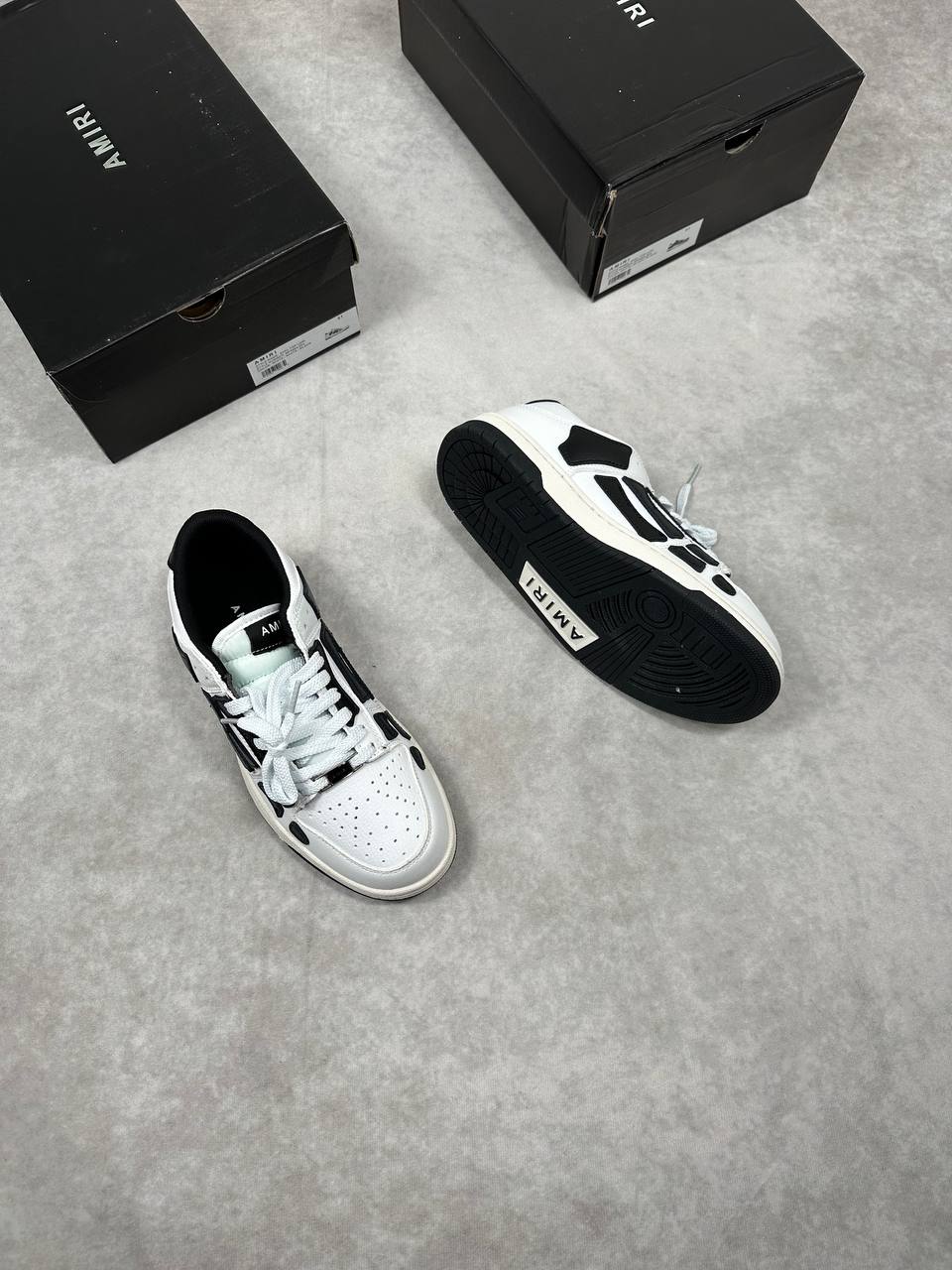 AMRI MENS TRAINERS COME WITH BOX sa2012