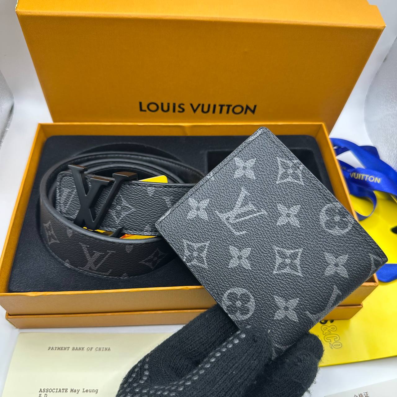 LVe BELT AND WALLET SET COMES WITH BOX & PAPERWORK to1809