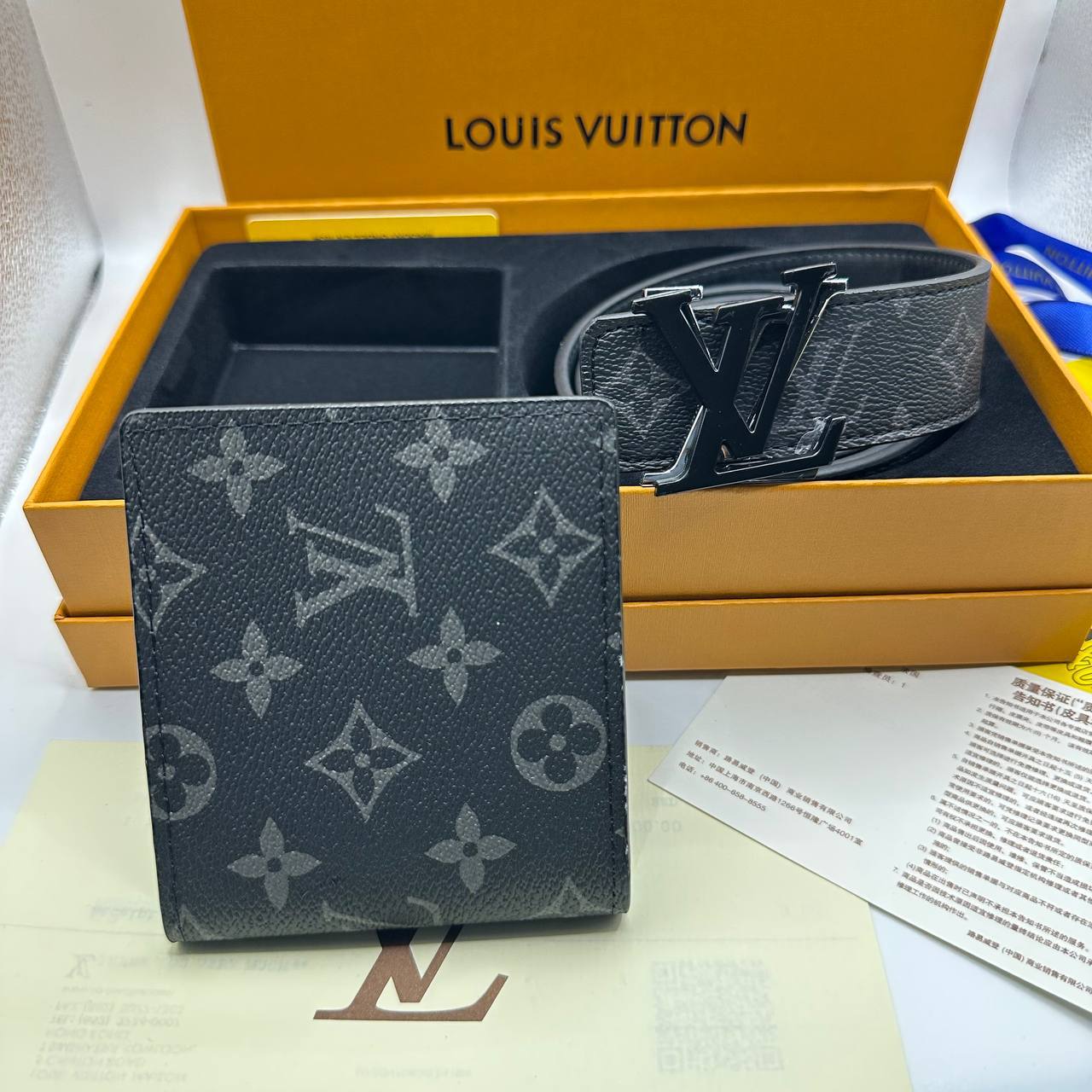 LVe BELT AND WALLET SET COMES WITH BOX & PAPERWORK to1809