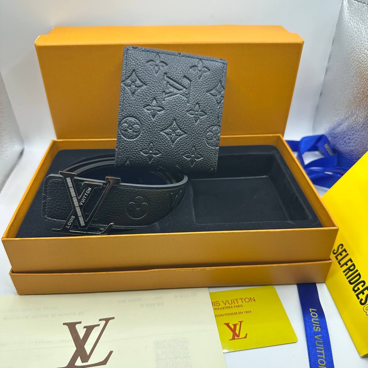LVe BELT AND WALLET SET COMES WITH BOX & PAPERWORK to1809