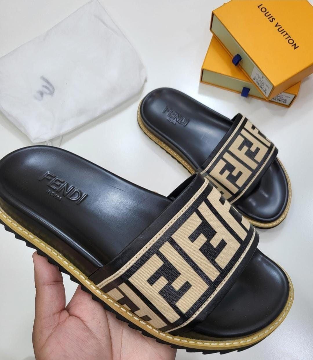 QUALITY FEND SLIDDERS WITH DUST BAG ak2412