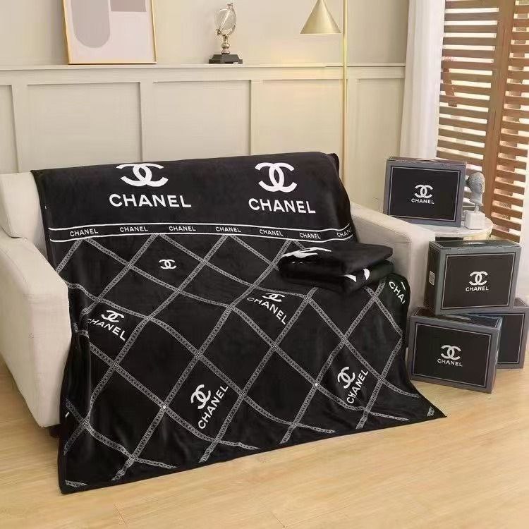 QUALITY THROW BLANKET WITH BOX ak2412