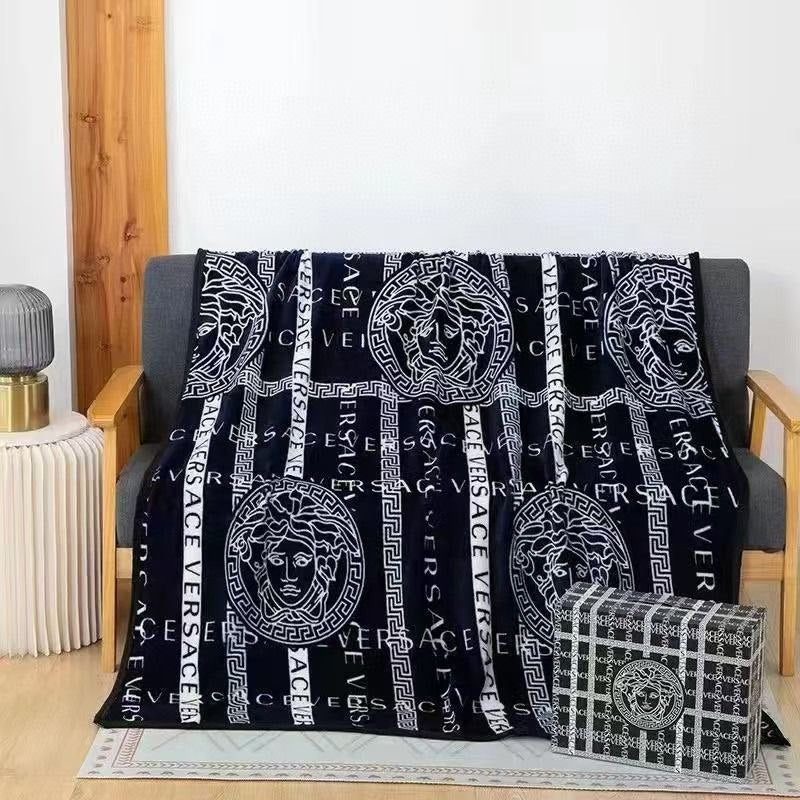 QUALITY THROW BLANKET WITH BOX ak2412