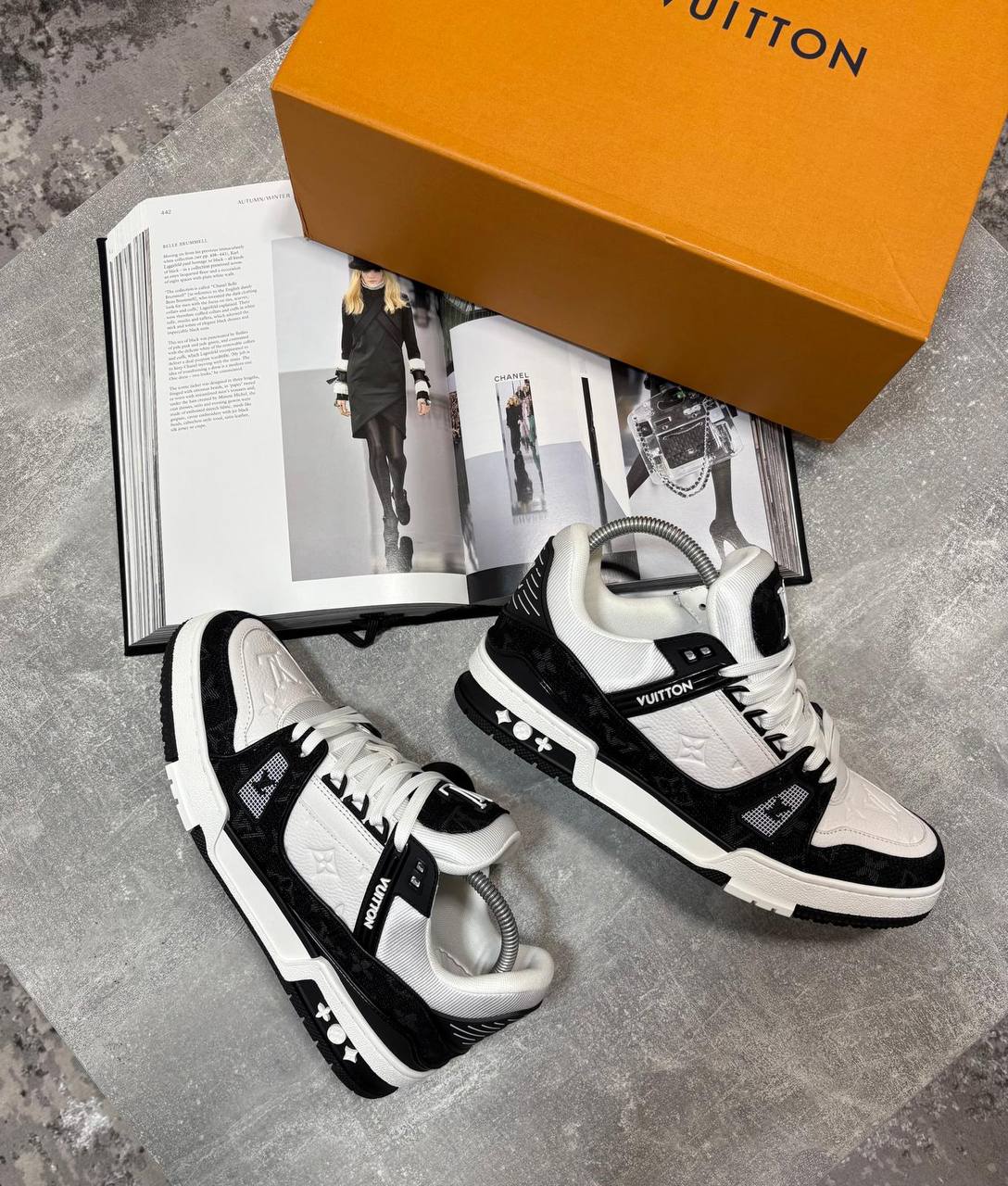 LVe Trainers aj1809