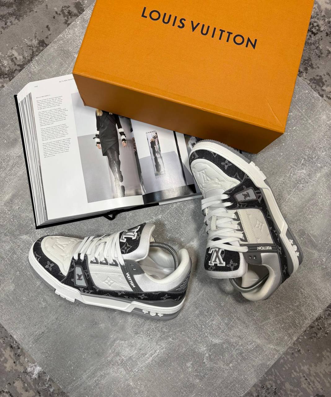 LVe Trainers aj1809