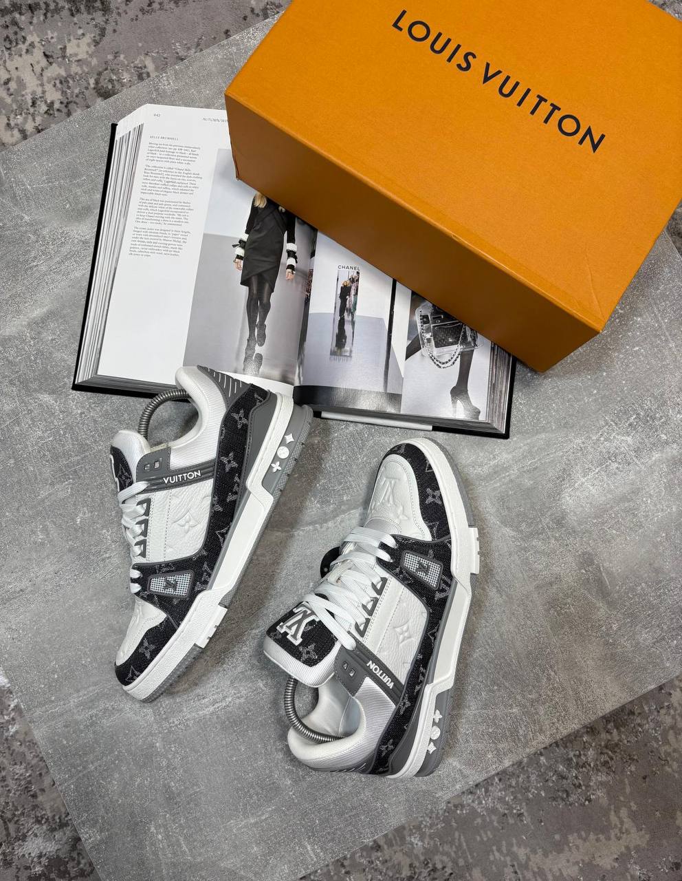 LVe Trainers aj1809