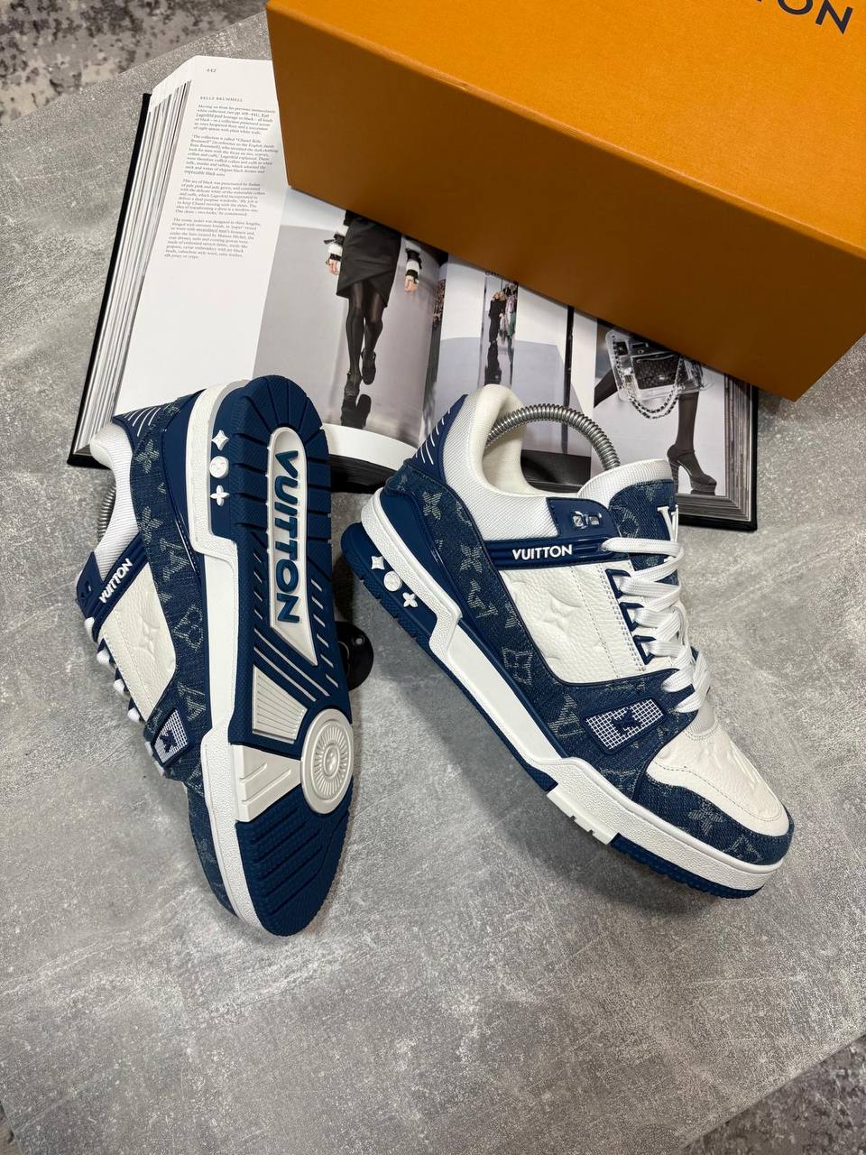 LVe Trainers aj1809