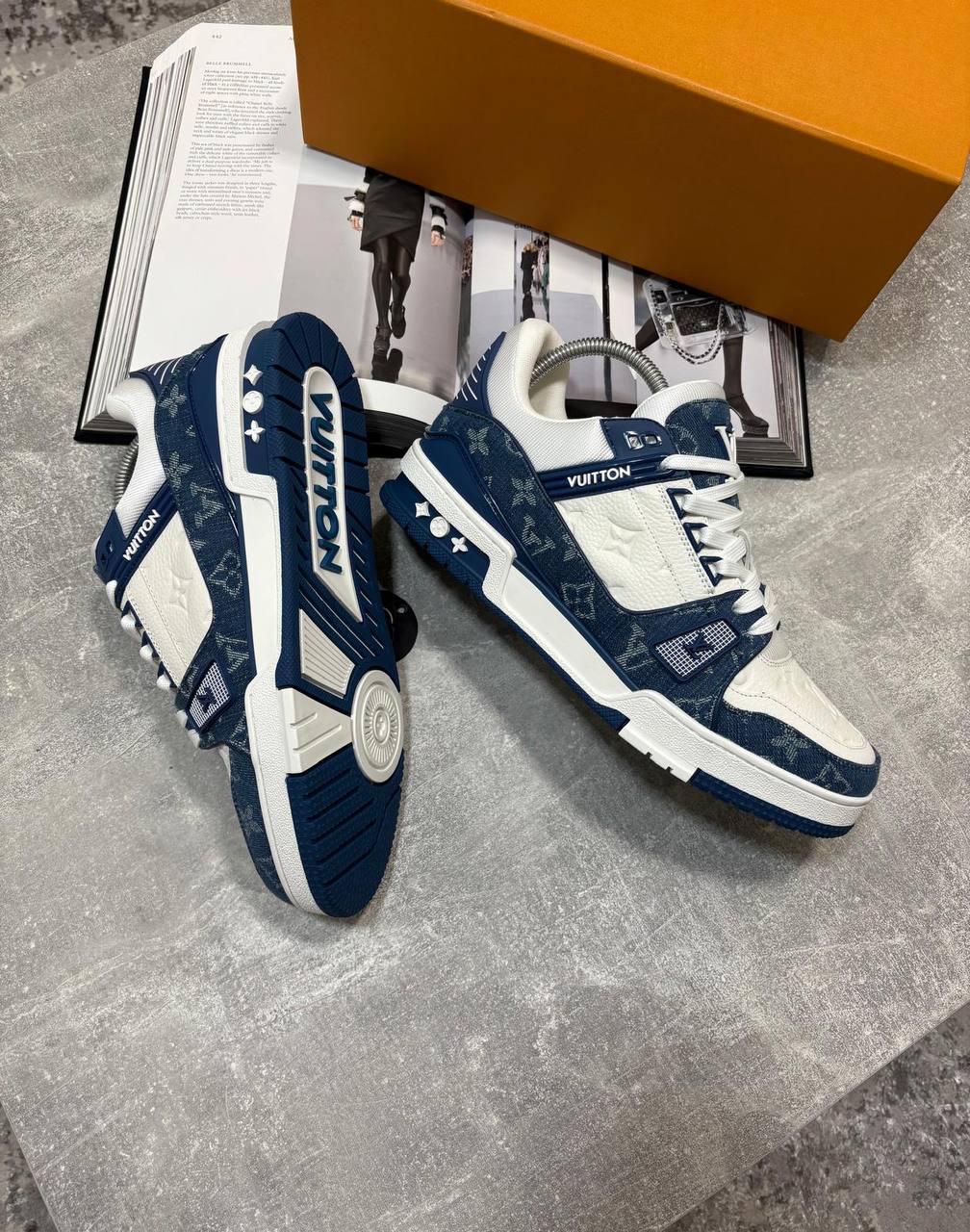 LVe Trainers aj1809