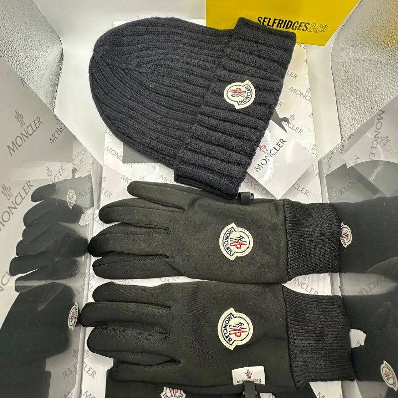 MONCLE HAD AND GlOVES GIFT SET to1809