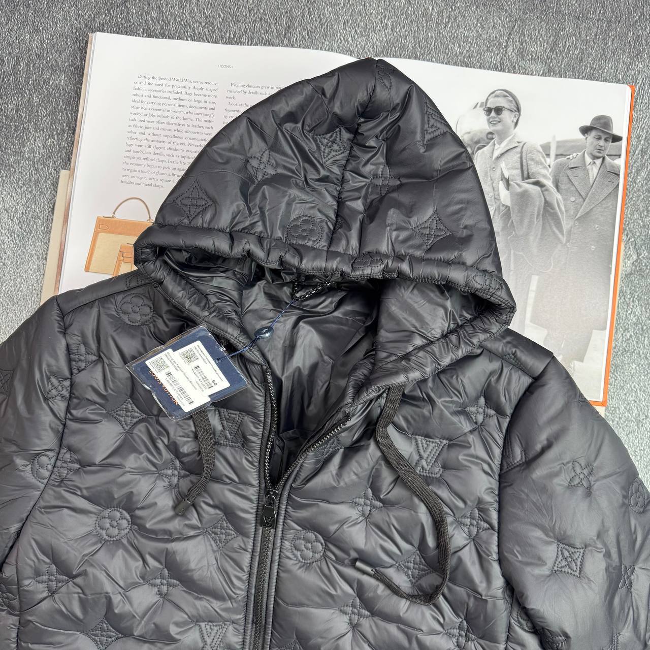 Lve jacket on sale sa3012