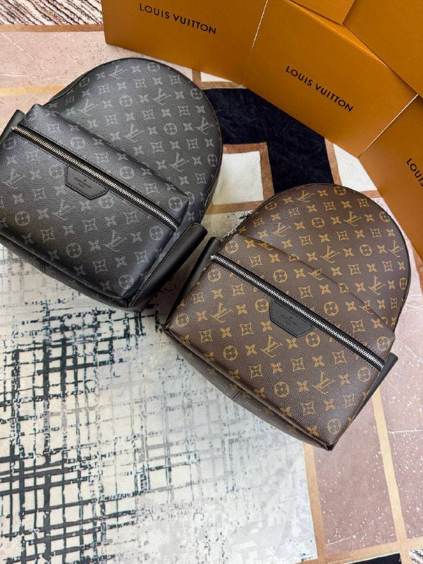 SUPERCLONE 1:1 QUALITY  LOUS VUION BACK PACKS LEATHER ONES COMES WITH DUST BAG su2509