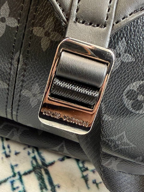 SUPERCLONE 1:1 QUALITY  LOUS VUION BACK PACKS LEATHER ONES COMES WITH DUST BAG su2509