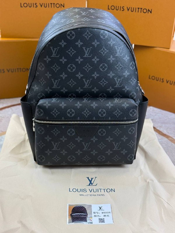 SUPERCLONE 1:1 QUALITY  LOUS VUION BACK PACKS LEATHER ONES COMES WITH DUST BAG su2509