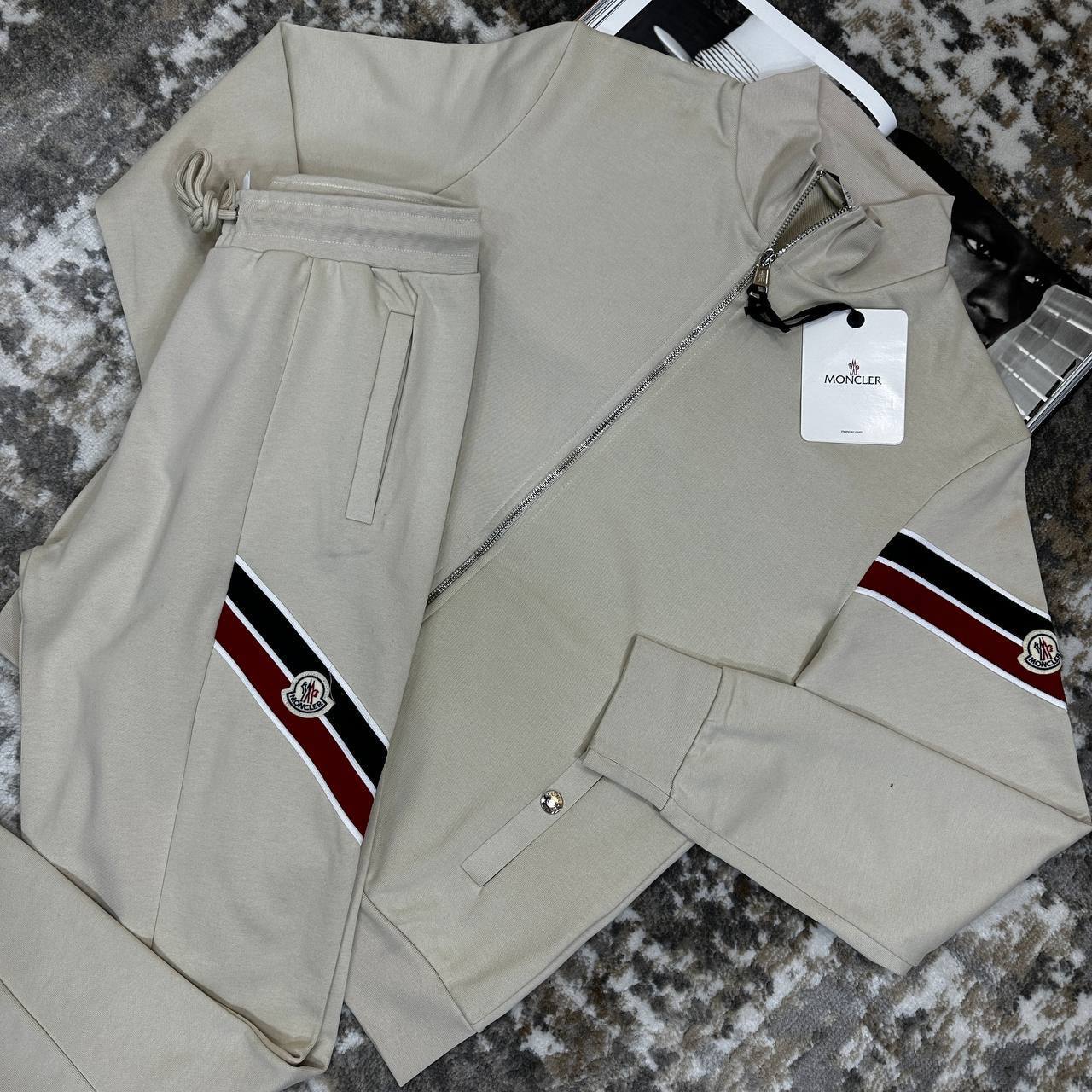 Top quality Moncle Tracksuit ha2709