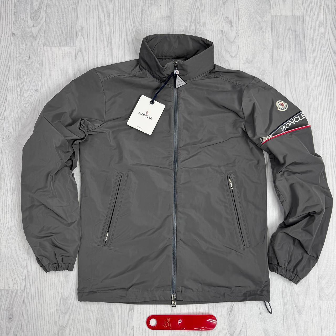 Moncle windbreakers su2909