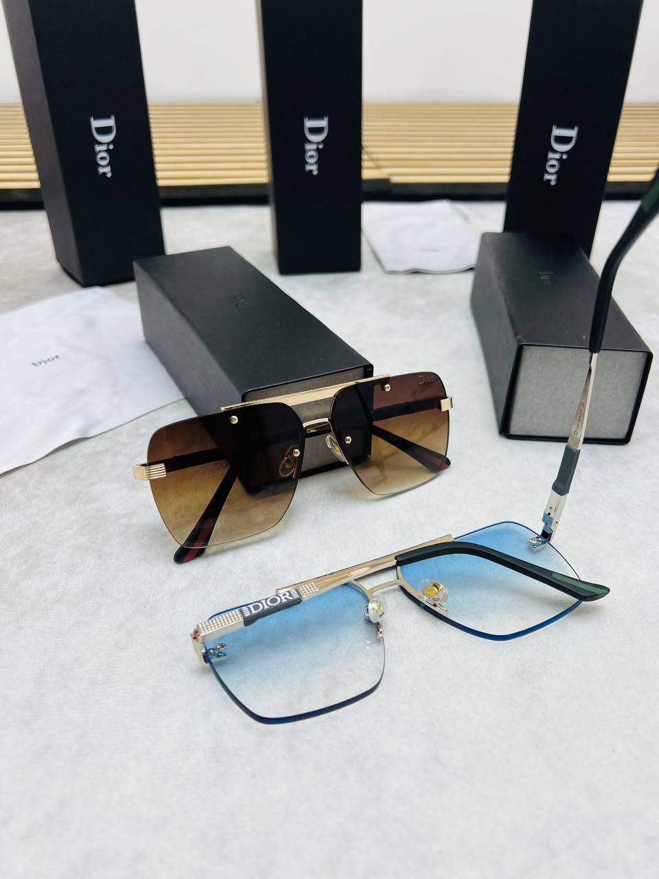 SUPER CLON DIO SUNGLASSES COME WITH BOX ETC am1104