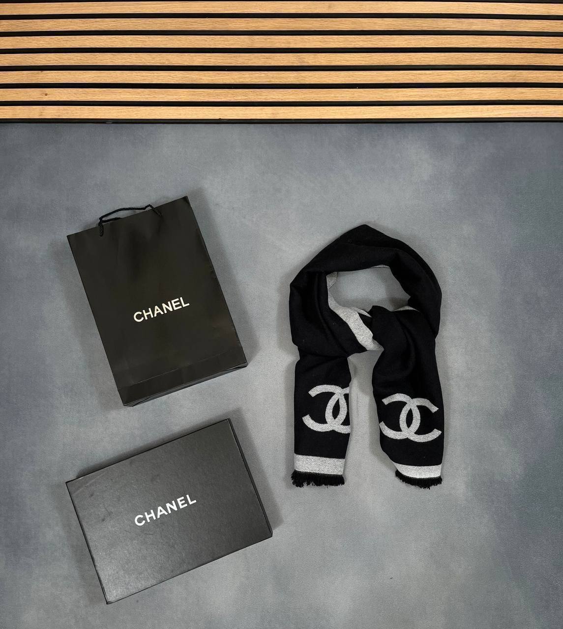 CHANE SCARF COME WITH BOX ETC am2909