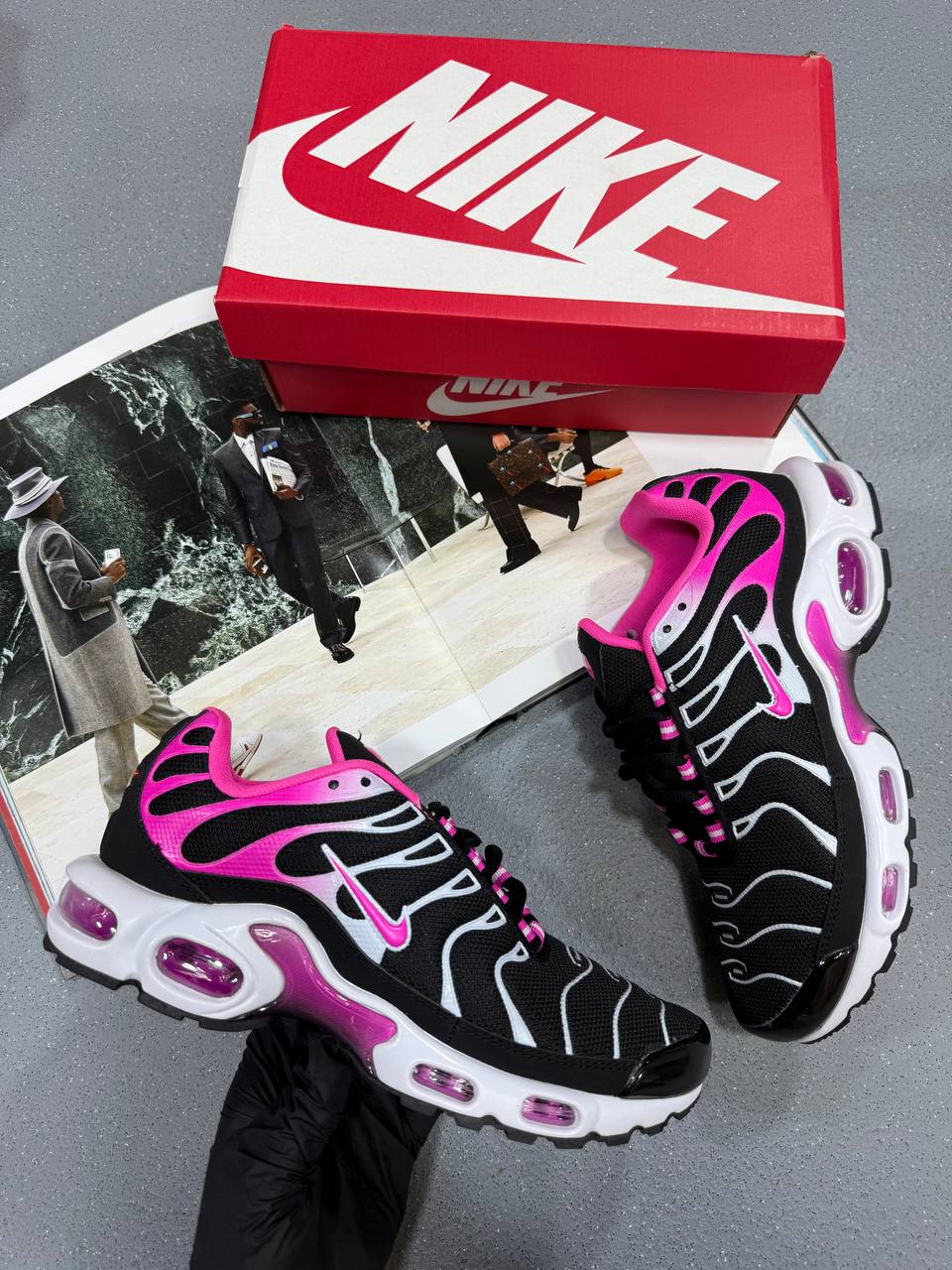 SUPER CL NIKE LADIES TN’S su0107