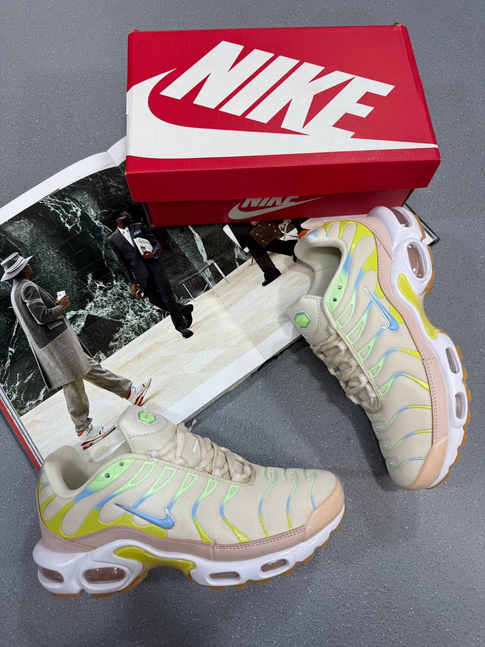 SUPER CL NIKE LADIES TN’S su0107