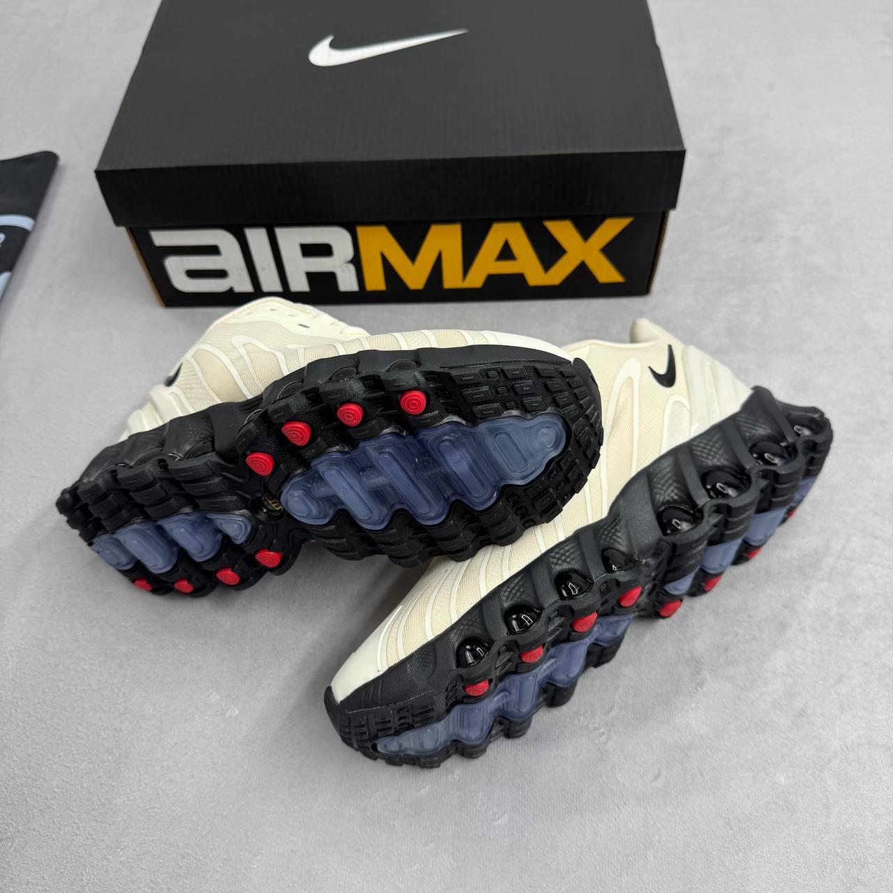 Nike DN8  su0107