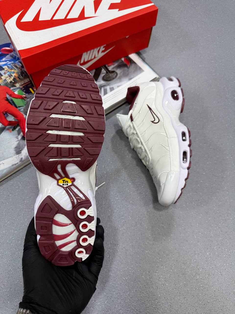 SUPER CLO NIKE TNS su0107