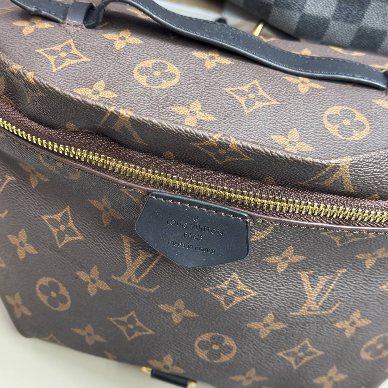 Lv bag with dust bag sa1704