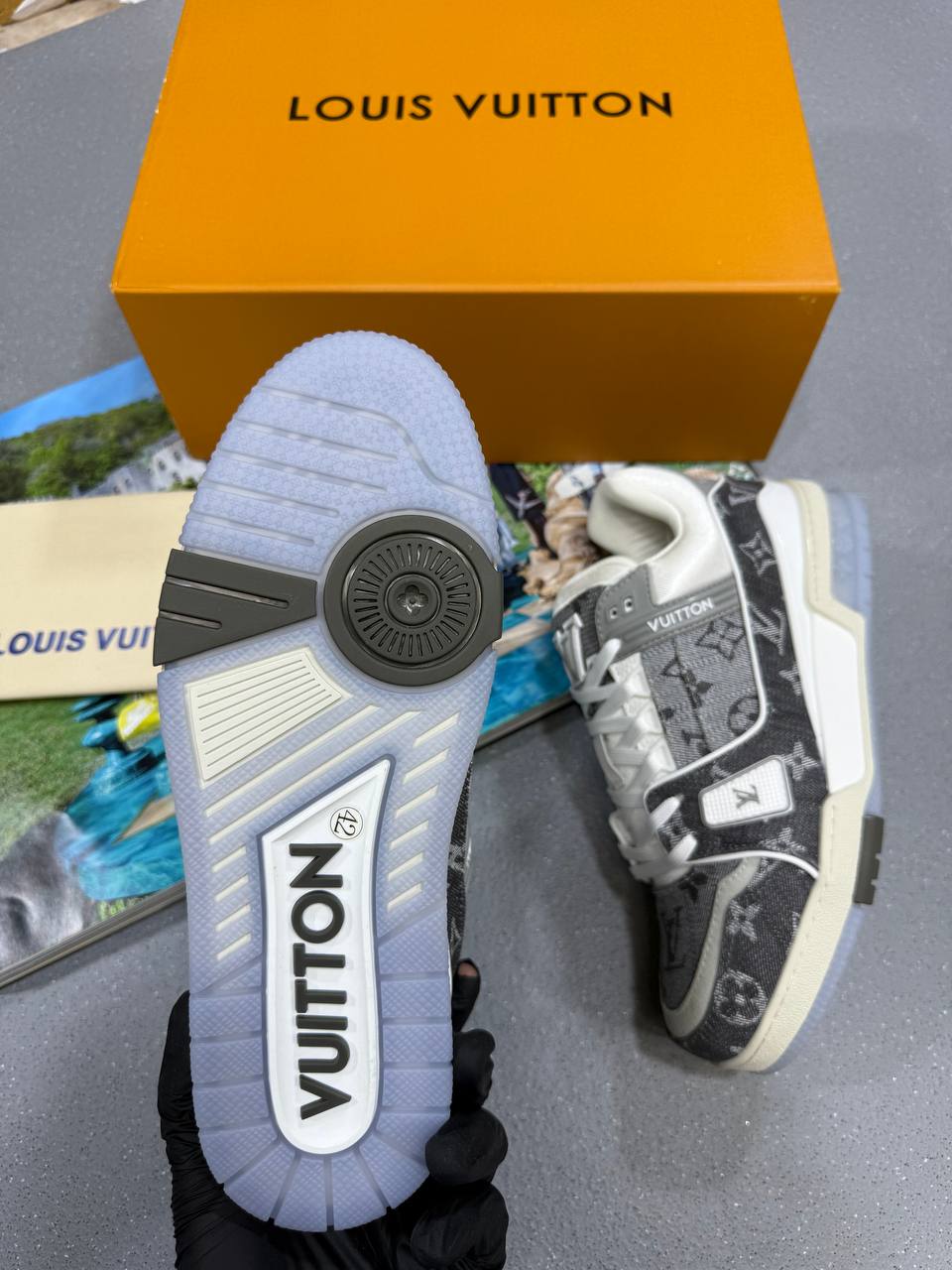 SUPER CLONE LV SNEAKERS  su0107