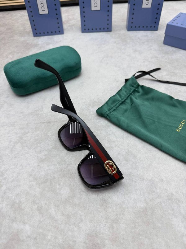 SUPER CLON MENS GUCC SUNGLASSES COME WITH BOX ETC am1804