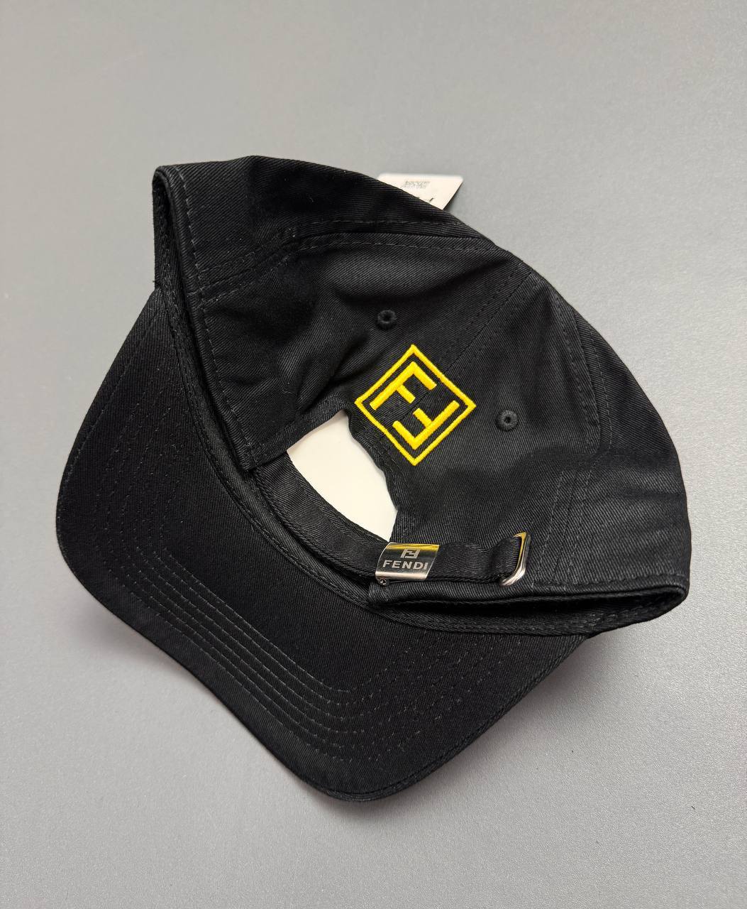 Men’s caps 🧢 na0107