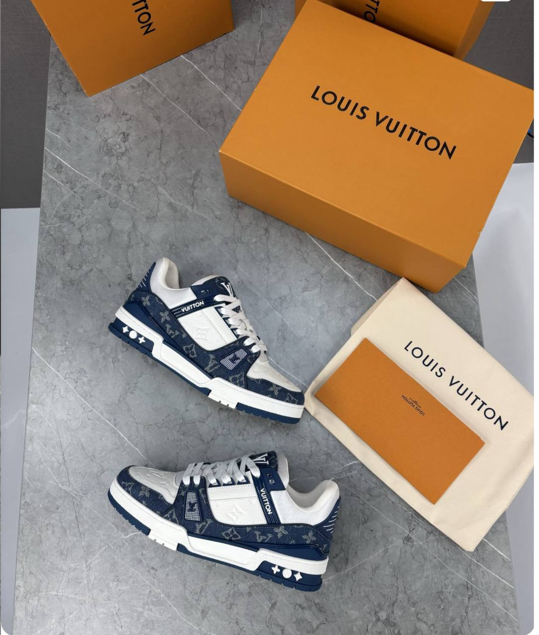 L - All 4 colours  Restocked  aj0107