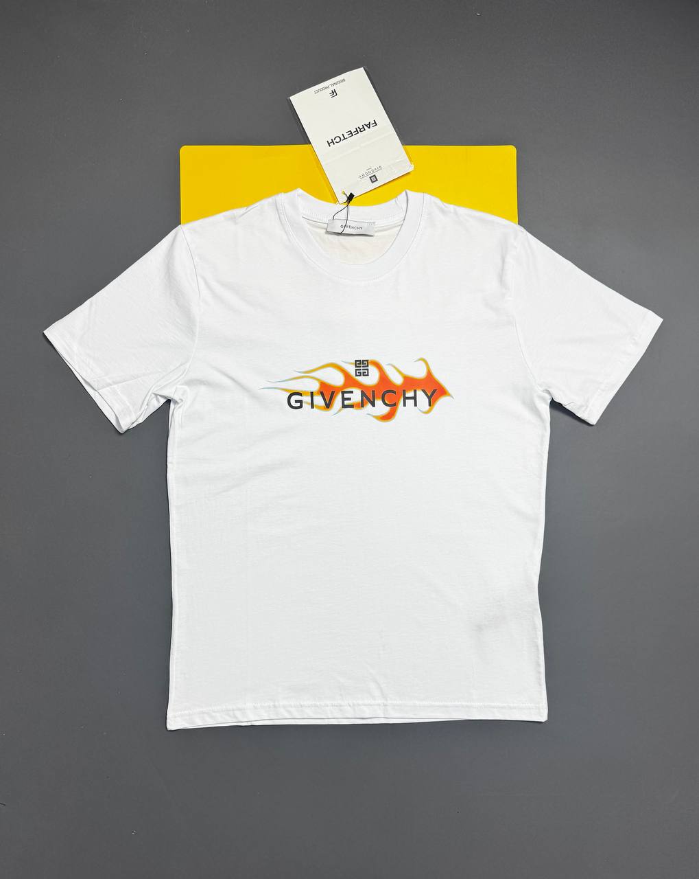 Givench T-shirts or Swim shorts na0107