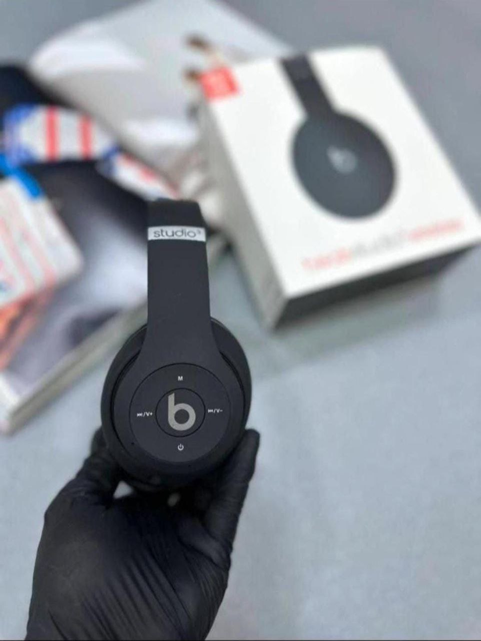 Beat Studio 3 wireless headphones with box charging wire etc ak0107