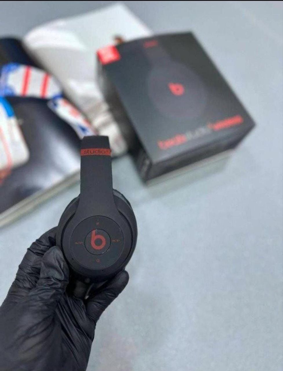 Beat Studio 3 wireless headphones with box charging wire etc ak0107