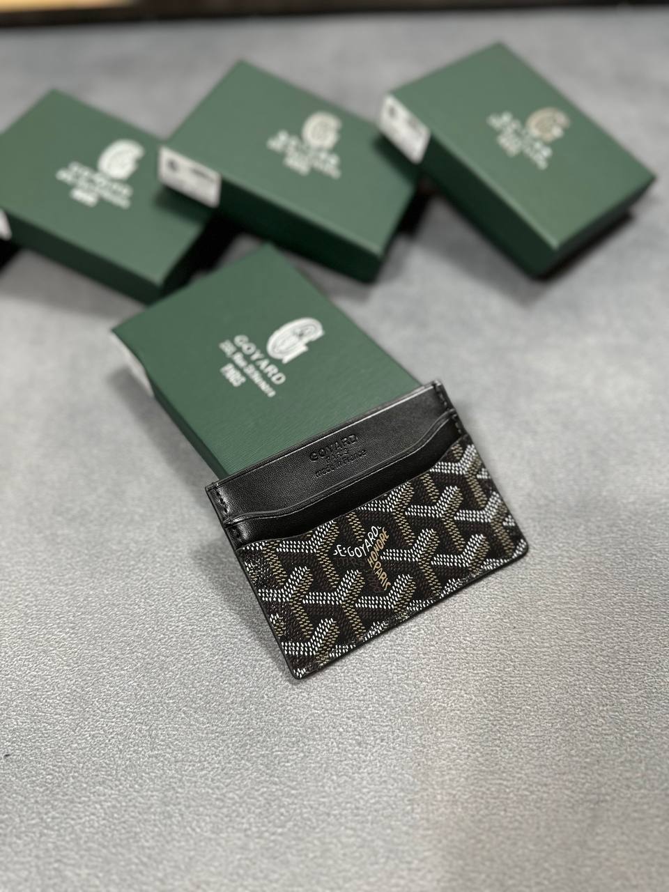 OYAR CARD HOLDER  am0107